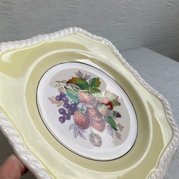 California by Johnson Brothers Vintage 7-3/4” Salad Plate Yellow - Picture 4 of 11